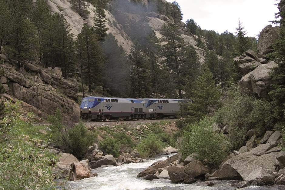 Amtrak Empire Builder 1343x896